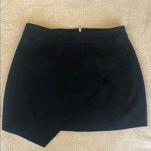 Kendall & Kylie Black suede skirt.